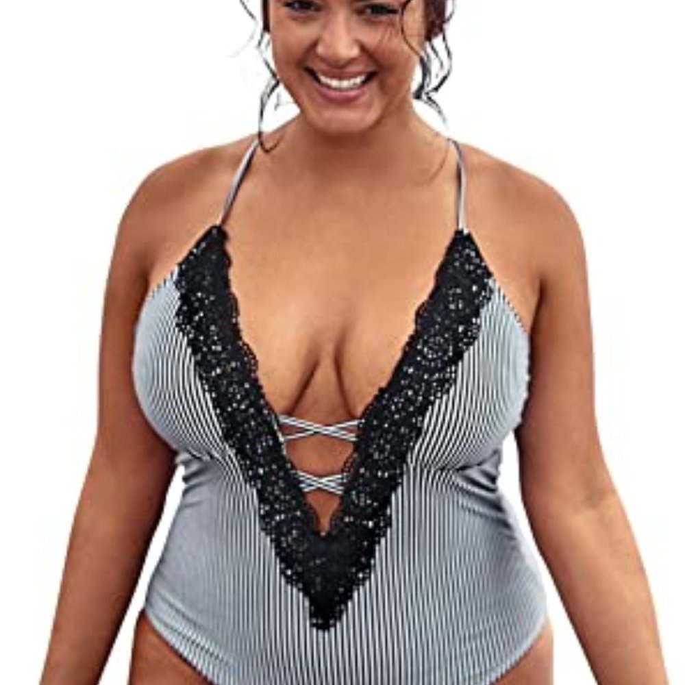 Cupshe Striped One-Piece Bathing Suit